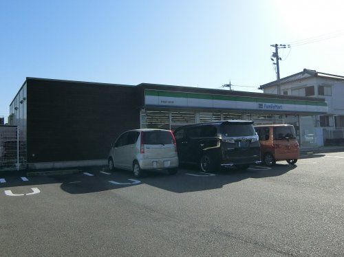 ファミリーマート　岸和田八田町店の画像