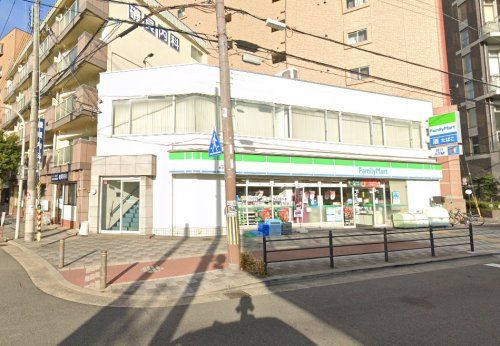 ファミリーマート東淀川駅前店の画像