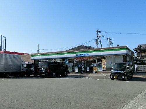 ファミリーマート　岸和田上松町店の画像