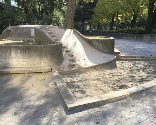 お茶の水公園の画像