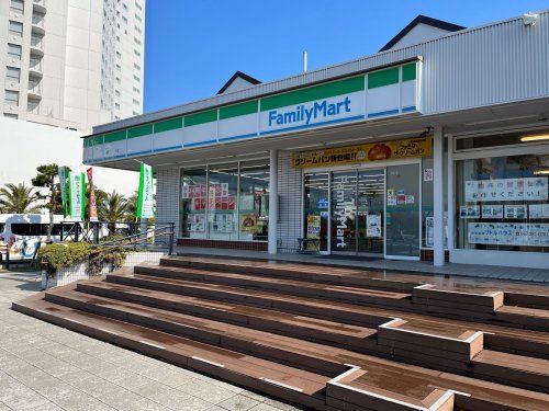 ファミリーマート 浦安マリーナ店の画像