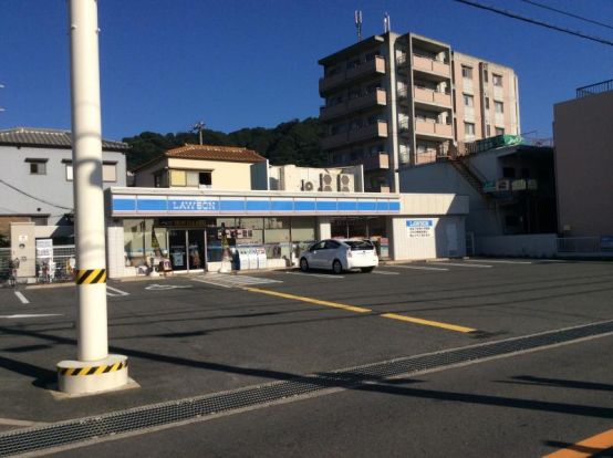 ローソン 四條畷南野一丁目店の画像