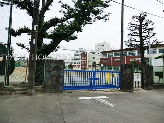 小金井市立緑中学校の画像