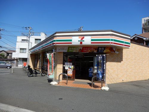 セブンイレブン　鶴ヶ島東店の画像