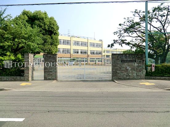 立川市立新生小学校の画像