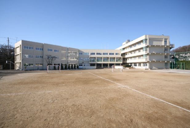 町田市立真光寺中学校の画像