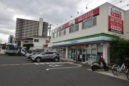 ファミリーマート 和泉府中町一丁目店の画像