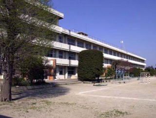伊勢崎市立赤堀中学校の画像