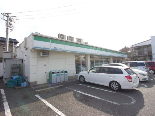 ファミリーマート 道徳通二丁目店の画像