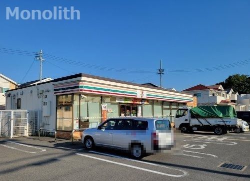 セブンイレブン 堺草部店の画像