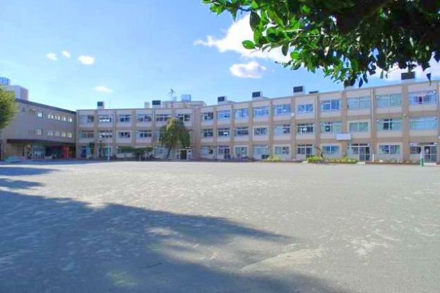 板橋区立若木小学校の画像