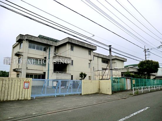 調布市立布田小学校の画像