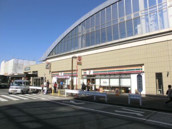 セブンイレブンひばりが丘駅南口店の画像