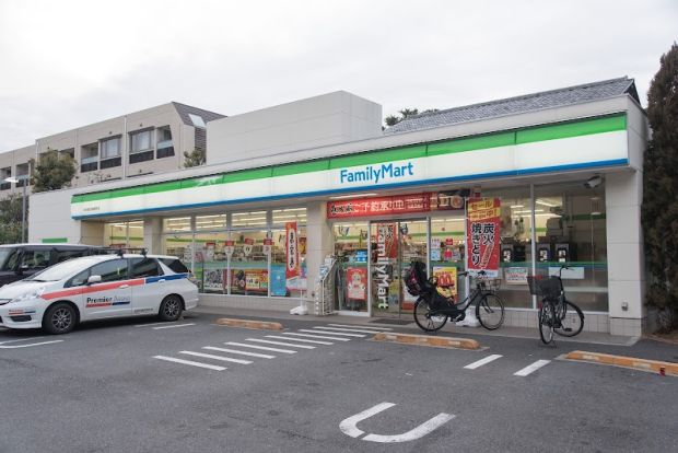 ファミリーマート246世田谷桜新町店の画像