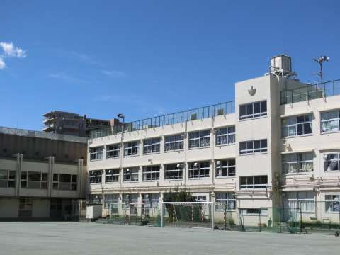 松沢中学校の画像