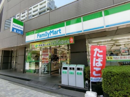 ファミリーマート 新川中央大橋店の画像