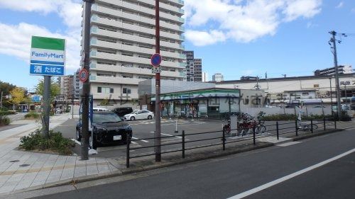 ファミリーマート 芦原橋駅前店の画像