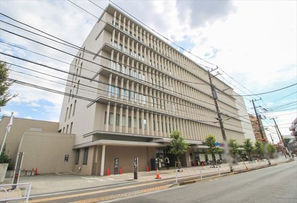 世田谷区立世田谷図書館の画像