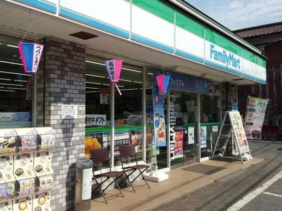 ファミリーマート 青梅大門店の画像