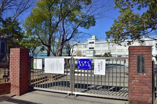 江戸川区立上小岩小学校の画像