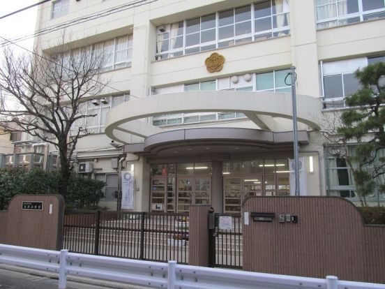 江東区立水神小学校の画像