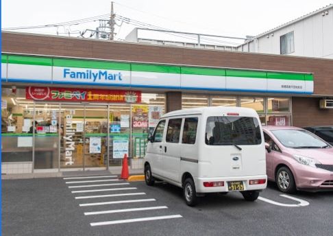 ファミリーマート 板橋高島平団地前店の画像