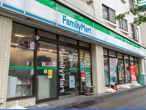 ファミリーマート 練馬北町店の画像