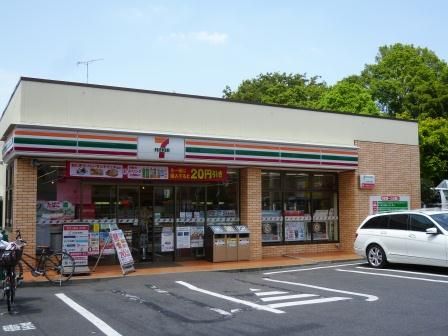 セブンイレブン 世田谷千歳郵便局前店の画像