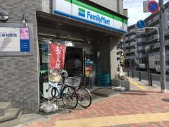 ファミリーマート 練馬豊中通り店の画像