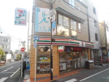 セブンイレブン 世田谷下高井戸店の画像