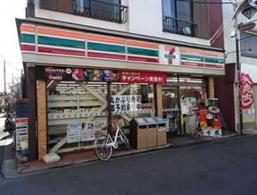 セブンイレブン 杉並和田店の画像