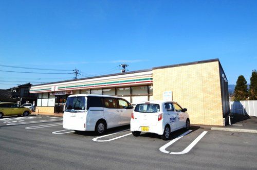 セブンイレブン 人吉下原田町店の画像