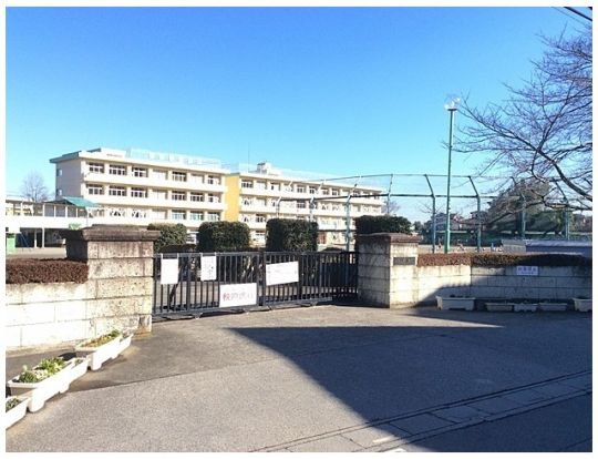 入間市立仏子小学校の画像