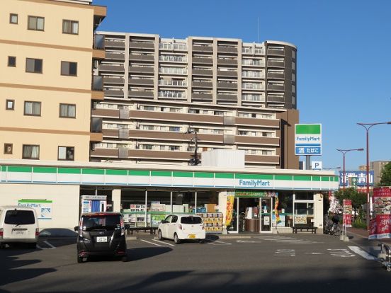 ファミリーマート 千舟三丁目店の画像