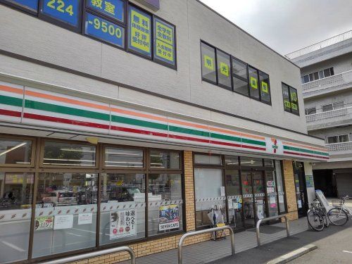 セブンイレブン 川口末広1丁目店の画像