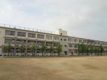 八尾市立曙川小学校の画像