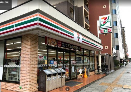 セブンイレブン 大阪北堀江3丁目店の画像