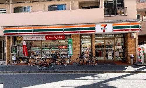 セブンイレブン 大阪南堀江4丁目店の画像