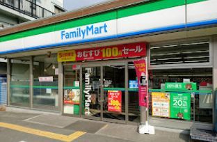 ファミリーマート 桃谷公園前店の画像