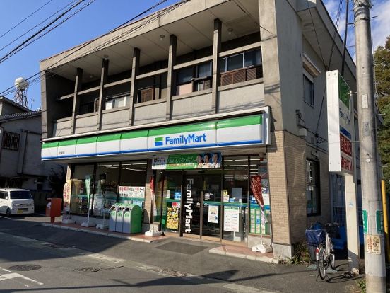 ファミリーマート 松田町店の画像