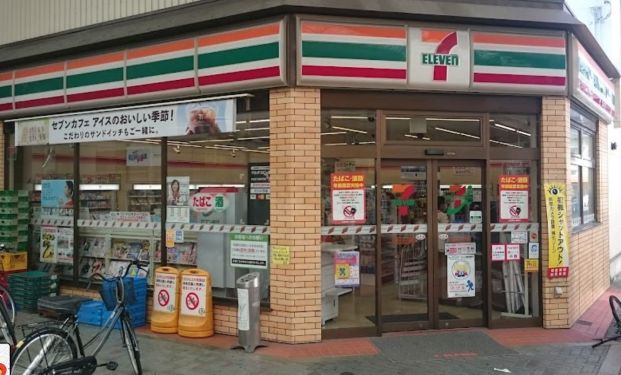 セブンイレブン 大阪ナインモール九条店の画像