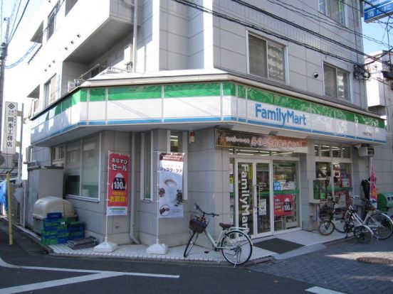 ファミリーマート 大谷田三丁目店の画像