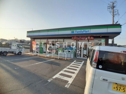 ファミリーマート 森岡店の画像