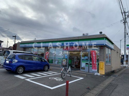 ファミリーマート 高浜本郷町店の画像