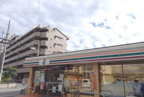 セブンイレブン 堺出雲大社前店の画像