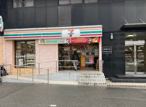 セブンイレブン 大阪南堀江１丁目南店の画像