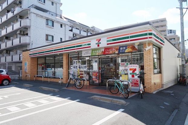 セブンイレブン 福岡中央高校北店の画像