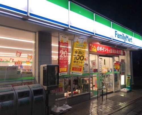 ファミリーマート 瀬谷相沢店の画像