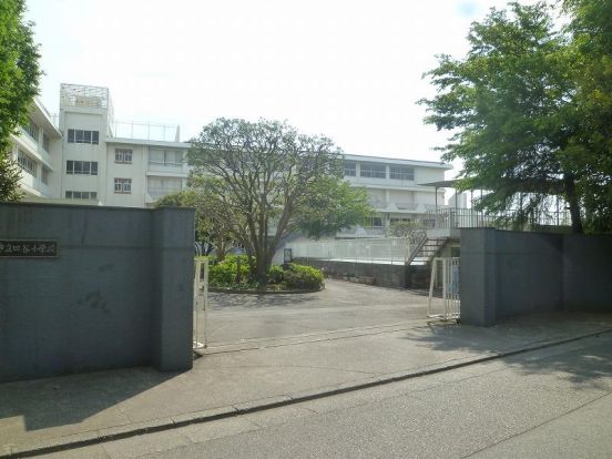 四谷小学校の画像