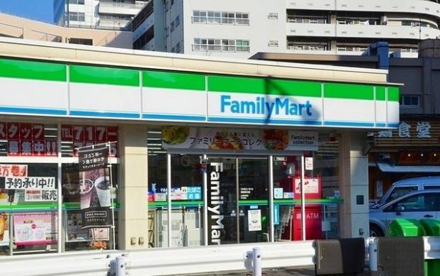 ファミリーマート 福岡長浜店の画像